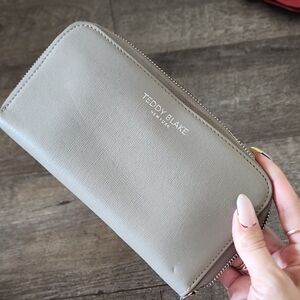 teddy blake grey waller